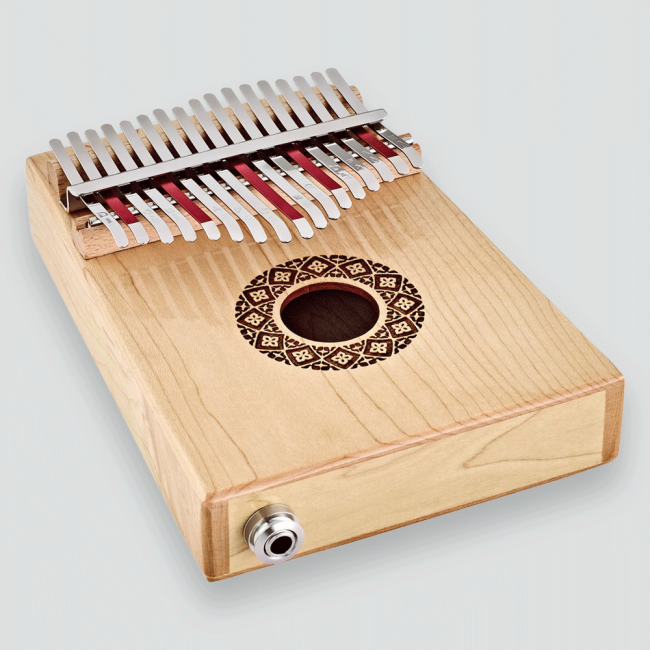 Kalimbat mikrofonilla Meinl Sonic Energy.