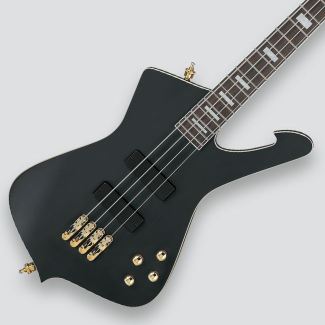 Ibanez Iceman bassot.