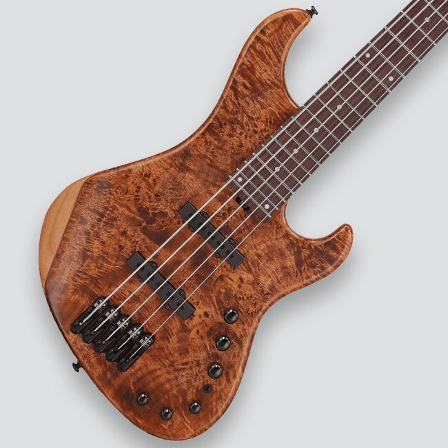 Ibanez Mode bassokitarat.