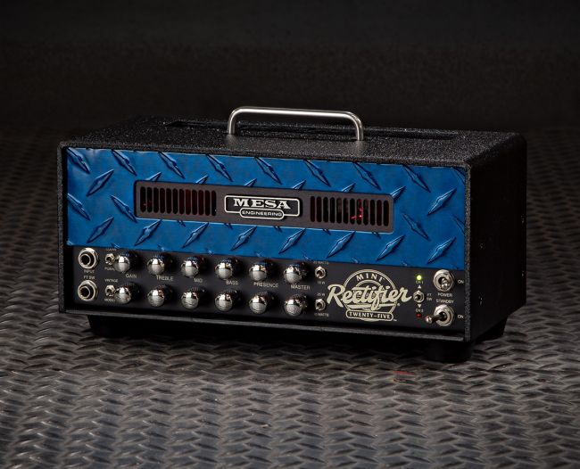 Mesa Boogie Mini Rectifier sinisellä diamond grille -etulevyllä.