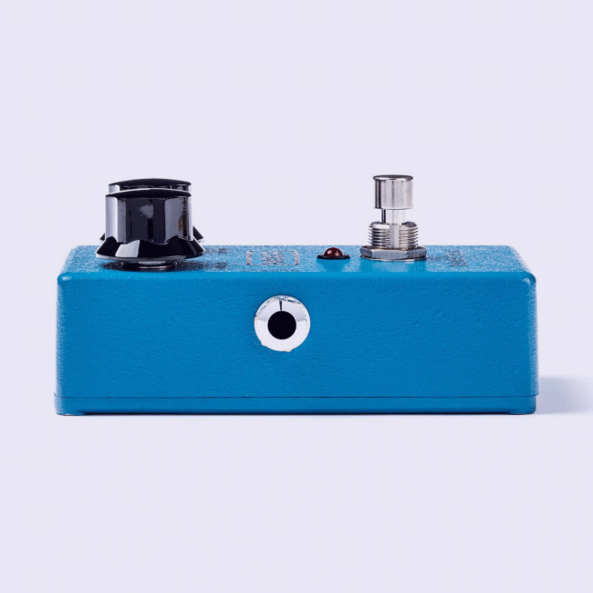 MXR Blue Box kitarapedaali M103 vasemmalta.