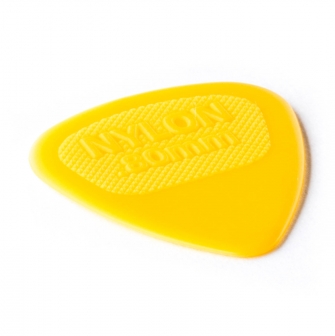 Dunlop Nylon Midi 0.80mm plektra kulmasta kuvattuna.