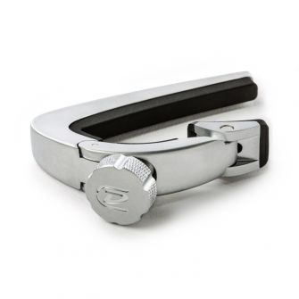 Dunlop Pivot Capo Satin Chrome kulmasta kuvattuna.