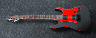 GRG131-kitaran punaikset yksityiskohdat luovat selkeän kontrastin mattamustan rungon kanssa.