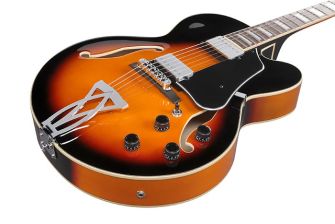 Ibanez AF75-BS jazz-kitaran kansi lähikuvassa.