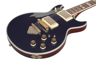 Ibanez Artist AR320-MBM sähkökitaran kansi lähikuvassa.