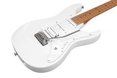 Ibanez AZ2204-PW Prestige sähkökitara.