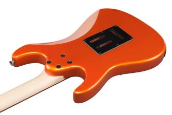 Ibanez AZES40B-ROM sähkökitaran runko takaa.