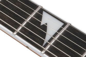 Ibanez BER10 kitaran reverse shark tooth otelautaupotukset.