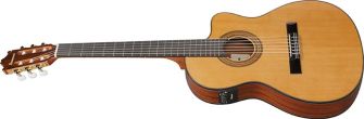 Ibanez GA5TCE-AM kitara kulmasta kuvattuna.