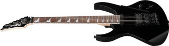 Ibanez Genesis 540PIII-BK kitara kulmasta kuvattuna.