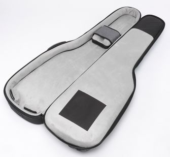 Ibanez POWERPAD Ultra bassopussi avattuna.