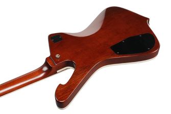 Ibanez IC420MFM-CML sähkökitaran runko takaa.