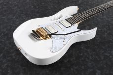 Ibanez JEM7VP-WH Premium-sähkökitara.