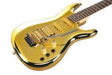 Ibanez JS2GD sähkökitara kotelolla.