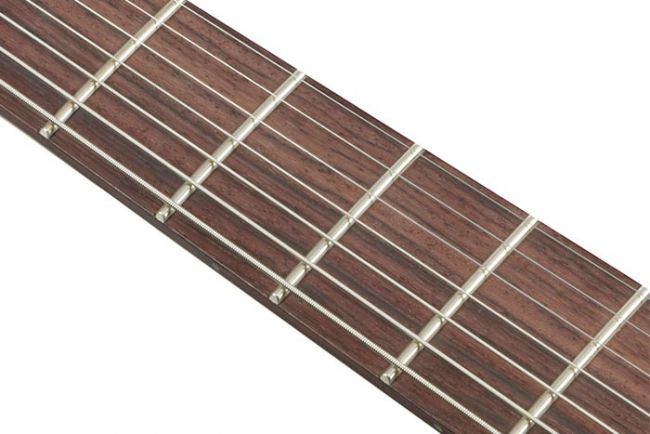 Ibanez K7YANG Korn Head -kitaran ruusupuuotelauta.