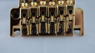 Ibanez Lo-Pro Edge tremolon tallapalat.