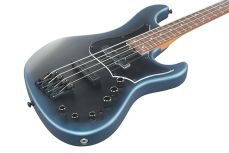 Ibanez MDM1000-MAM bassokitara pussilla.