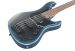 Ibanez MDM1000-MAM bassokitaran kansi lähikuvassa.