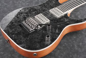 Ibanez Prestige RG5320R-CSW kitaran mahonkirunko.