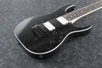 Ibanez Prestige RGR752AHBF-WK kitaran kansi lähikuvassa.