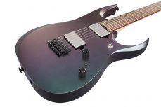 Ibanez RGD3121-PRF Prestige-sähkökitara kotelolla.