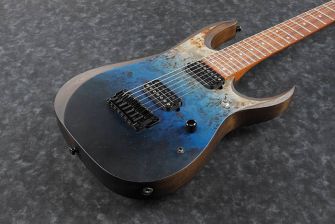 Ibanez RGD7521PB-DSF kitaran kansi lähikuvassa.