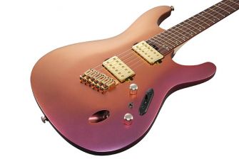 Ibanez SML721-RGC kitaran runko lähikuvassa.