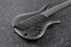 Ibanez SRMS625EX-BKF Iron Label 5-kielinen basso.