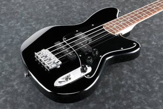 Ibanez TMB30BK lyhytskaalabasson kansi lähikuvassa.
