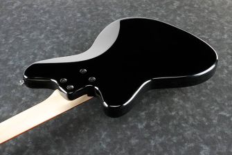 Ibanez TMB30BK lyhytskaalabasson runko takaa.