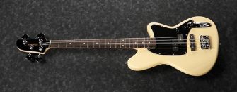 Ibanez TMB30-IV Short Scale -basso kulmasta kuvattuna.