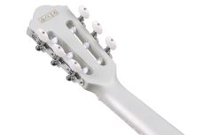 Ibanez TOD10N-SMF Tim Henson Signature klassinen kitara.