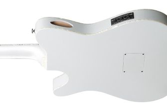 Ibanez TOD10N-SMF Tim Henson Signature klassisen kitaran runko takaa.