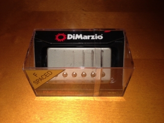 DiMarzio DP261 Custom laatikossaan.