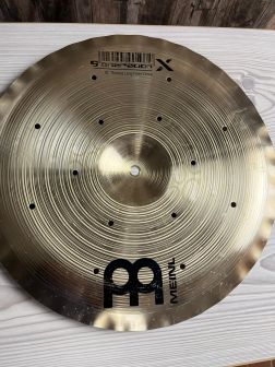 Käytetty Meinl Generation X 16