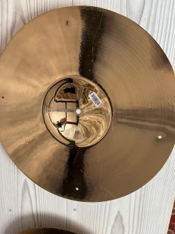 Käytetty Meinl MB10 16