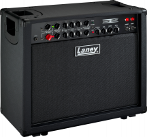 Laney BCC IRT30-112 Ironheart kombo edestä.