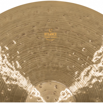 Byzance Foundry Reserve Light Ride lähikuvassa.