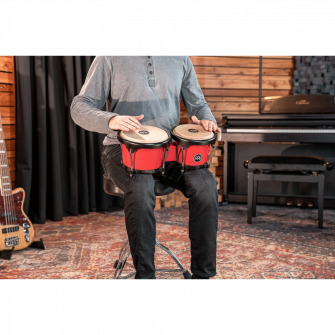 Meinl Headliner HB50R bongorumpu soitettavana.