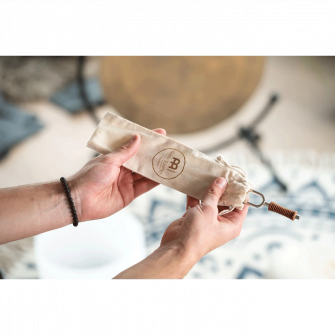 Meinl Sonic Energy Synodic Moon äänirauta pussissaan.