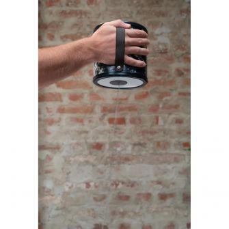 Sonic Energy pieni Deep Sound ukkosrumpu soitettavana.