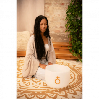 Planetary Earth Year kristalliäänimalja soitettavana.