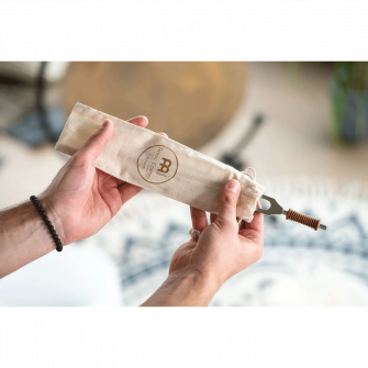 Meinl Sonic Energy Planetary Therapy Sidereal Moon äänirauta pussissaan.