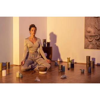 Meinl Sonic Energy Professional Double Mallet meditaatiossa.