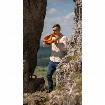 Meinl Sonic Energy S-Shaped Didgeridoo soitettavana.