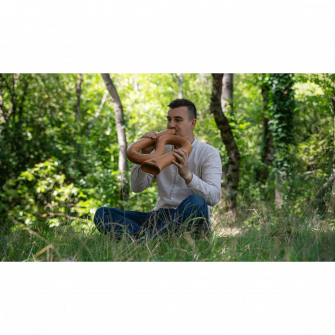 Meinl Sonic Energy S-Shaped Didgeridoo soitettavana.