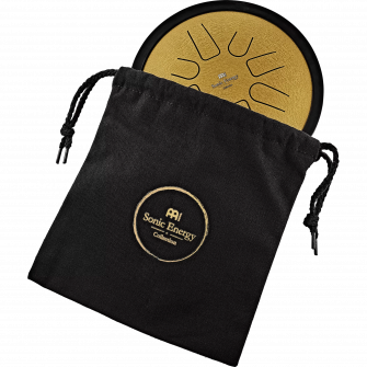 Small Steel Tongue Drum C-molli kuljetuspussissaan.