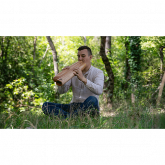 Meinl Sonic Energy Z-Shaped Didgeridoo soitettavana.