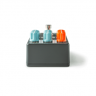 MXR Bass Synth bassoefekti edestä.